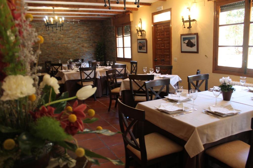 Hotel Valle Del Jerte Los Arenales Dış mekan fotoğraf