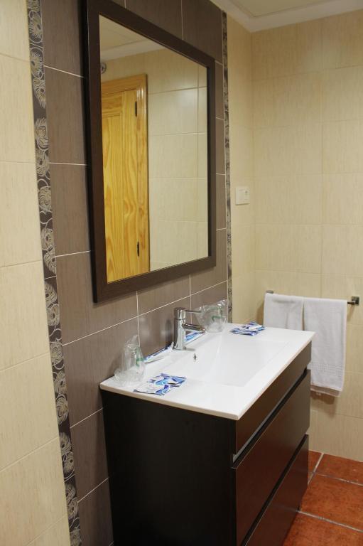 Hotel Valle Del Jerte Los Arenales Oda fotoğraf