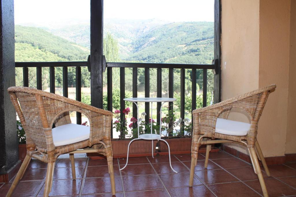 Hotel Valle Del Jerte Los Arenales Oda fotoğraf